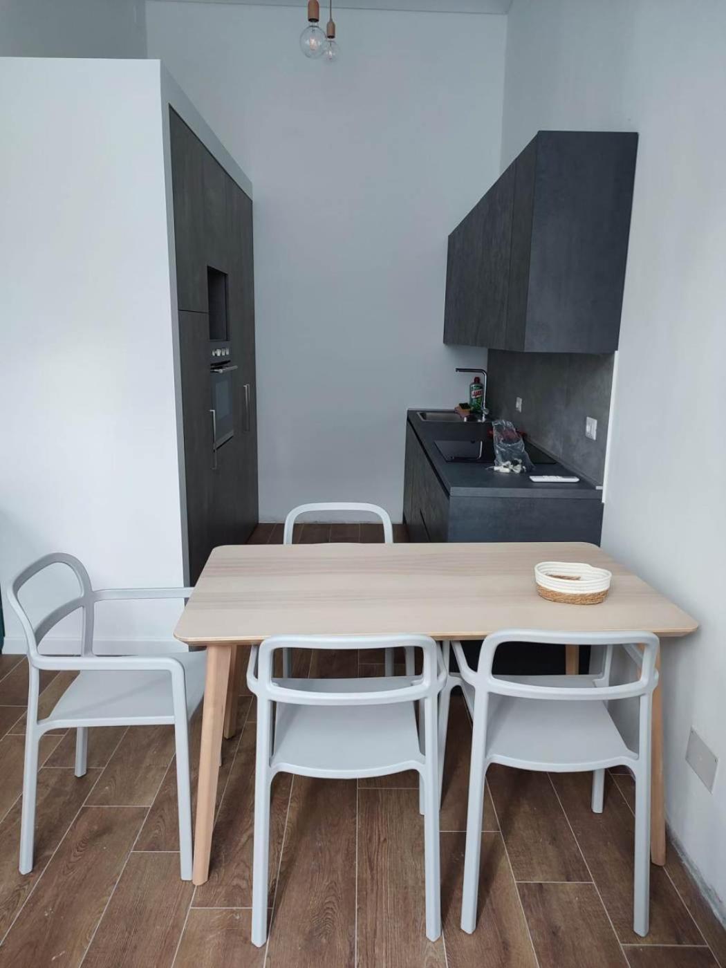 Matteotti25 Bed & Breakfast Turin Bagian luar foto