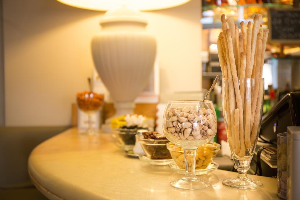Matteotti25 Bed & Breakfast Turin Bagian luar foto