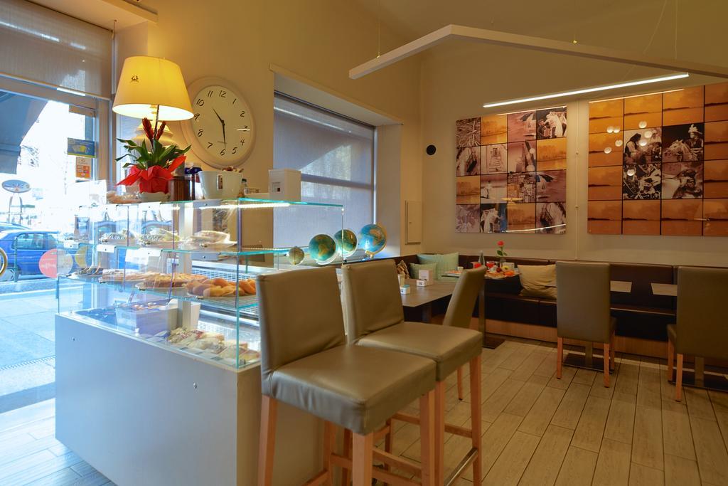 Matteotti25 Bed & Breakfast Turin Bagian luar foto