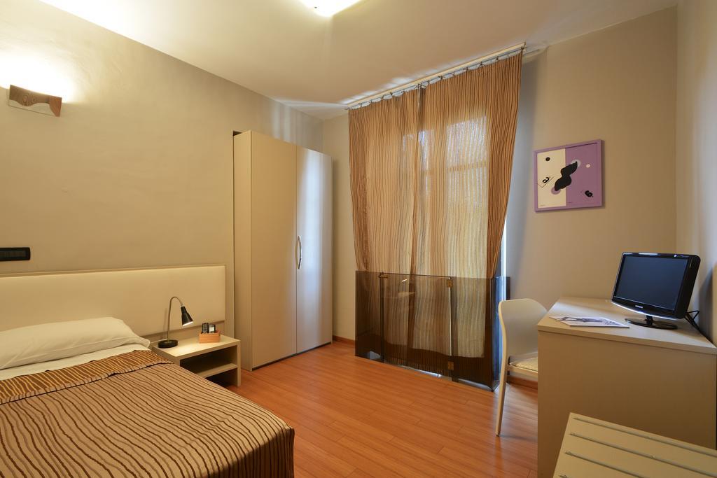 Matteotti25 Bed & Breakfast Turin Bagian luar foto